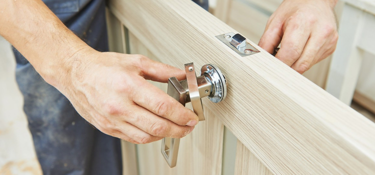 interior door repair Willows